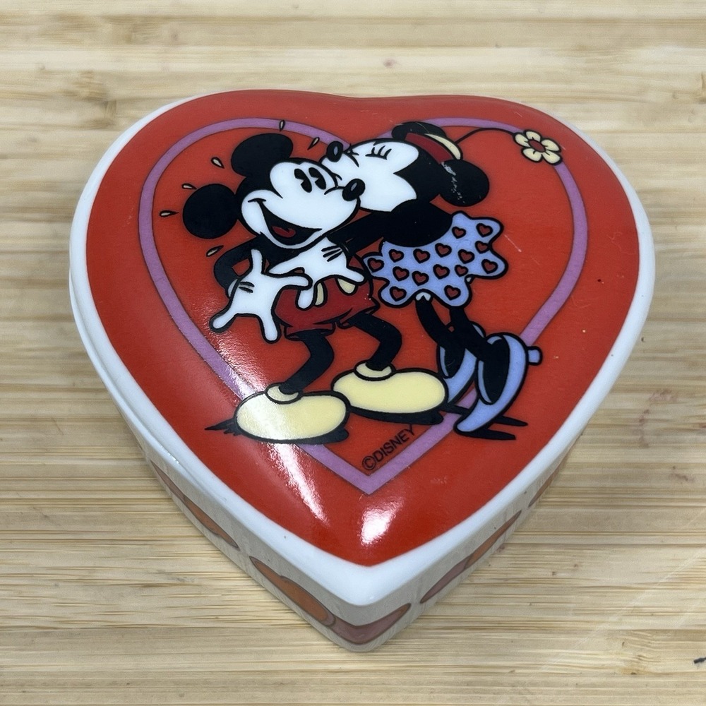 Disney Ceramic Heart Valentine Day Trinket Music Box Mickey‎ Minnie Works Sankyo